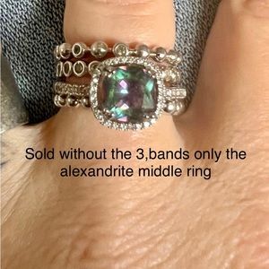 Cushion Cut Cut Alexandrite Ring